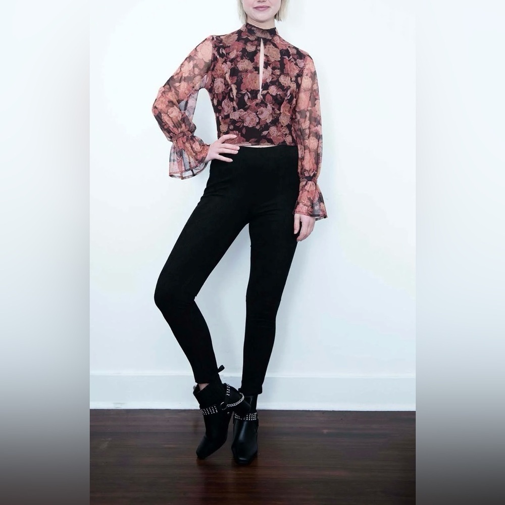 Coco + Jaimeson Floral Mesh Floral Print Top Size Large